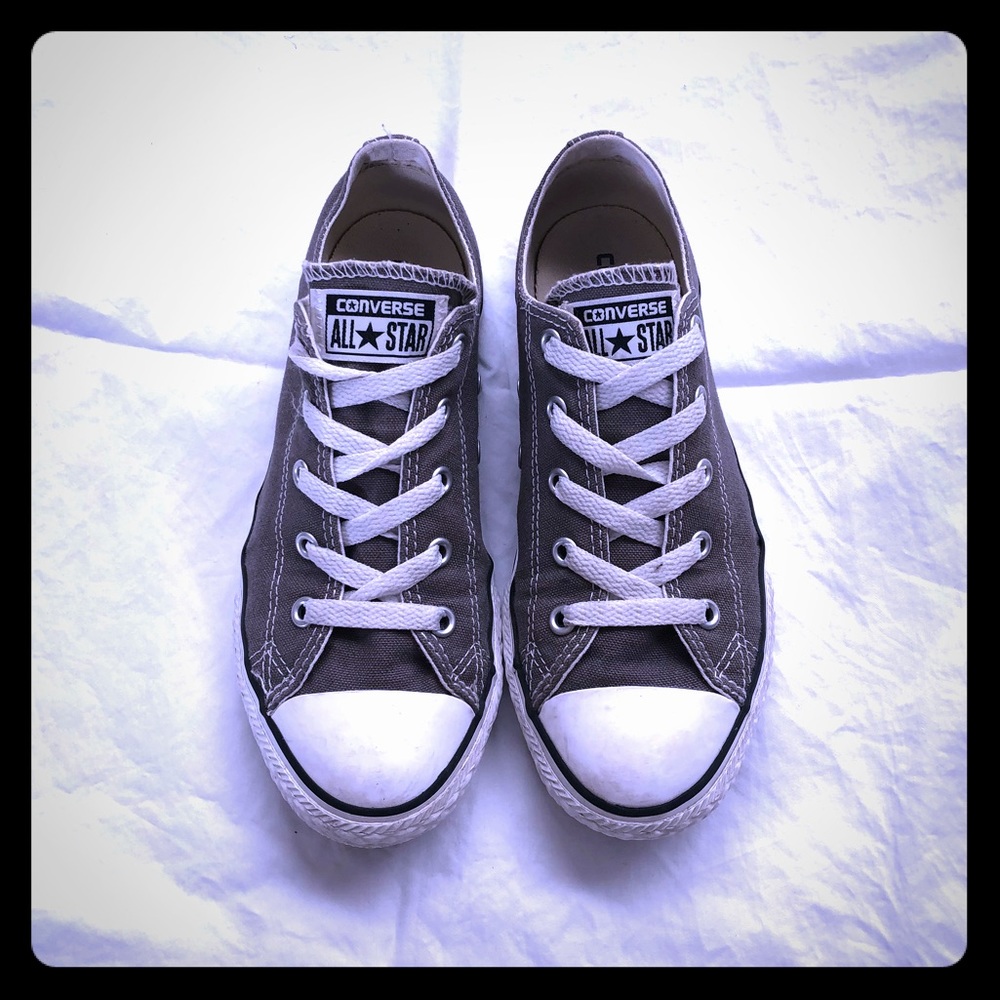 🆑 🚻 CONVERSE Chuck Taylor Low Top Sneakers
